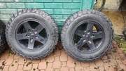 Jeep Wrangler JK felgi z oponami rozstaw 5x127 opony  245/75/17