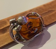 Broszka srebrna z bursztynem 18,78g (1920-1963r.) P925 