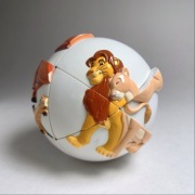 Kula Mefferta puzzle 3D Król Lew – zabawka z lat 90. Disney