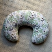 Poduszka/rogal do karmienia