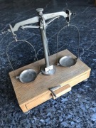 waga ozdobna wyposażenie apteki apteka