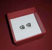 Kolczyki w kolorze srebrnym serca serduszka