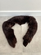 Szal z futra lisa czarny 120 cm