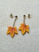 Kolczyki jesienne liście – stal chirurgiczna, modelina Fimo, handmade