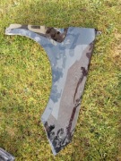 Błotnik przedni prawy