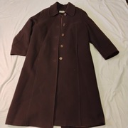 Płaszcz damski FILAND COLLECTION – długi, brązowy z futer. kołnierzem (L)