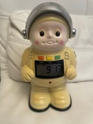 Stara skarbonka zegar z lat 70-80 (DDR) Kosmonauta