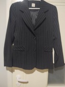 Klasyczny czarny żakiet w prążki 