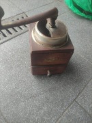 Ręczny młynek do kawy 