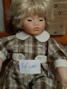 Kolekcjonerska  Lalka porcelanowa 36cm.siedzaca w super stanie