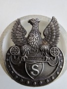 Orzełek czapkowy legionowy produkcji lwowskiej z literką S