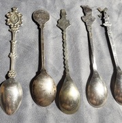 Stare posrebrzane kolekcjonerskie łyżeczki