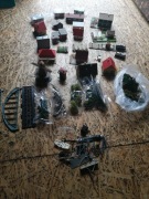 Domki zabudowania drzewka szlaban itp do makiety 