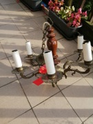 żyrandol z mosiądzu