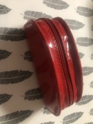 Czerwone etui na okulary skóra lakierowana pokrowiec