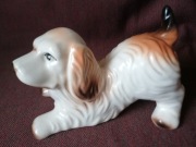 Porcelanowa figurka psa Beagle.Pies porcelanowy.