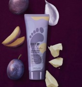 Nowy krem do stóp feet up słodka śliwka masło shea 75ml  Oriflame 