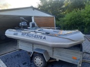 Ponton wats 320 ,silnik yamaha 4hp ,silnik 45 ibs