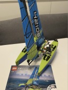 LEGO Technic 42105 - Katamaran, komplet z instrukcją