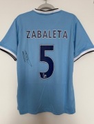 Pablo ZABALETA retro koszulka autograf! Manchester City - rozmiar M