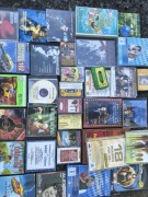 Duży zestaw płyt gier kaset.