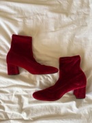 Czerwone botki materiałowe Zara