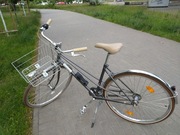 Rower miejski Creme z metalowym koszykiem, stan idealny