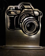 Statuetka lampka aparat fotografia