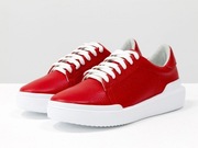 Wiosenne sneakersy damskie z czerwonej skóry