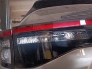 Lampa Yaris cross lewy tył w klapę 