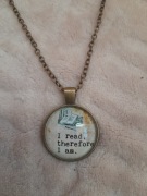 Naszyjnik vintage książki „I read therefore I am” czytelnik prezent retro