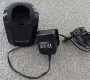 Stacja ładowania ładowarka zasilacz Remington HC5750