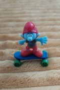 Kinder Smerf na deskorolce Smerfy w mieście 2018