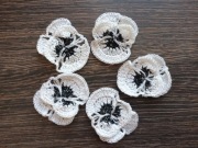 Bratki białe na szydełku kordonek zestaw 