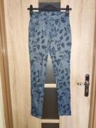 38 Niebieski legginsy w kwiaty a'la jeansy rozmiar S 36/38