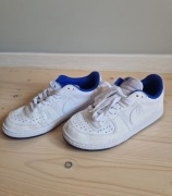 Nike, białe "Court Borough LOW2" r.40,5