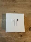 Apple AirPods 2 lighting