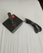 Nowy joystick atari