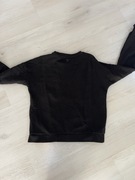 Czarna bluza firmy Guess