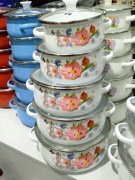 Zestaw garnków emaliowanych  wzór kwiaty 5 szt