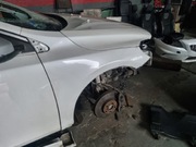 Volvo V40 II  błotnik prawy 707