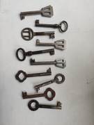 Przedwojenne stare klucze meblowe, zestaw 10 szt