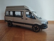 Bruder Mercedes camper 2672