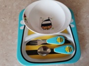 Zestaw naczyń Pszczółka firmy Ship Hop