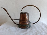 Konewka z blachy miedzianej, szczelna, z patyną