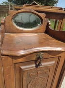 Stara, ponad 100-letnia szafka, chyba węglarka