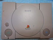 Sony PlayStation SCPH-7002 + joypad Tosa