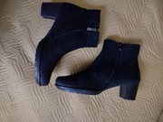 Czarne botki ocieplane na obcasie 