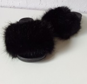 Klapki z naturalnym futrem jenota 39