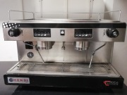 Ekspres ciśnieniowy dwugrupowy do kawy